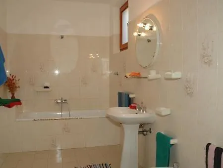 Casa La Luce App. 1 شقة مارشيانا